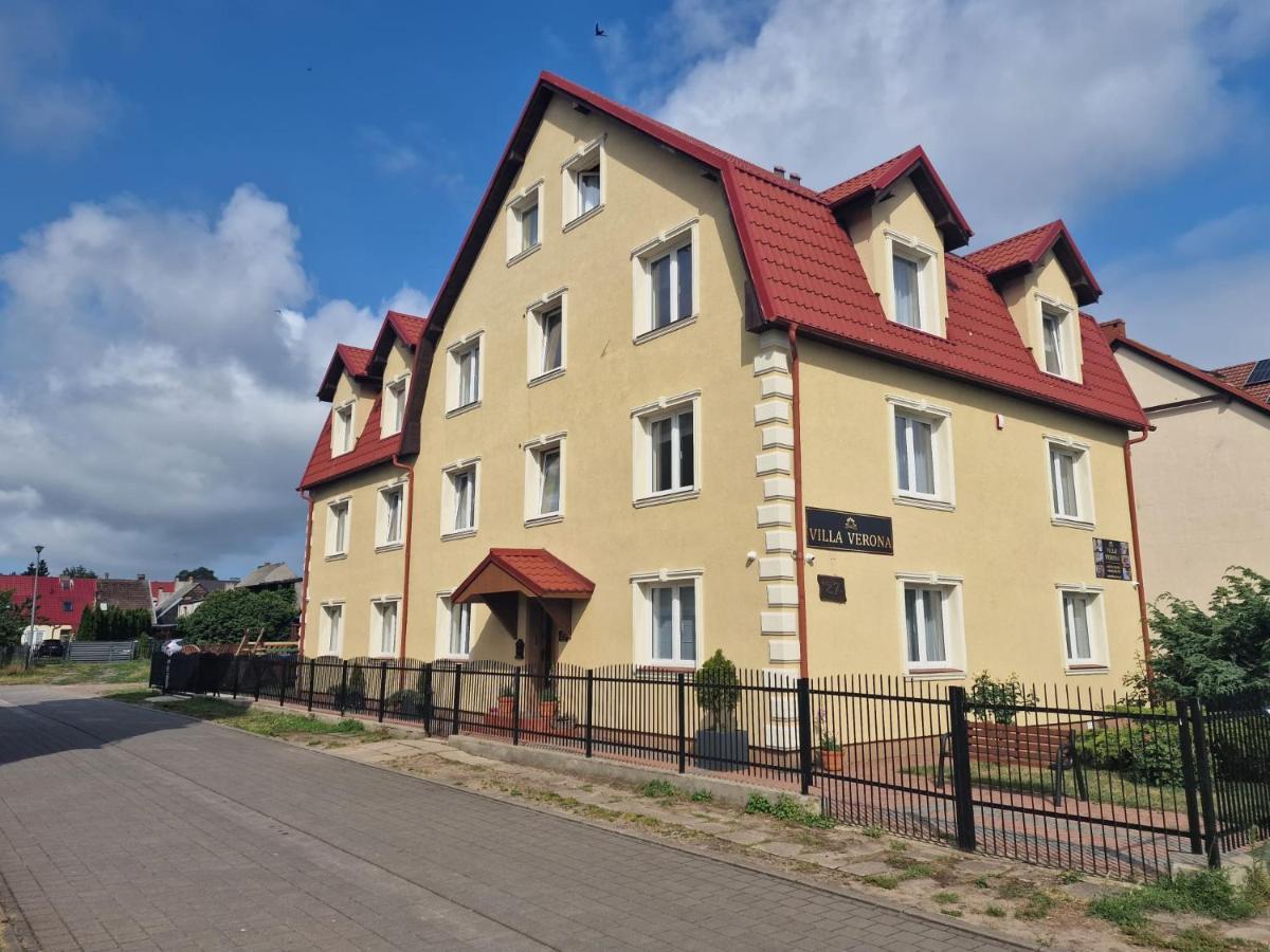Villa Verona Leba Bagian luar foto